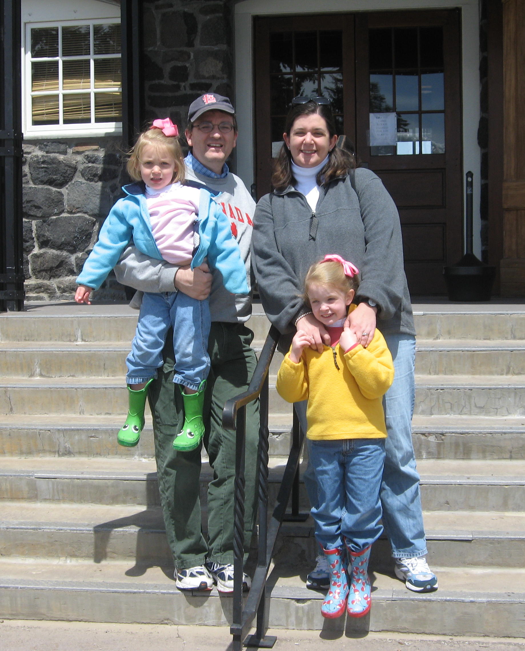 2008_05_12 Crater Lake RBJC at lodge.jpg